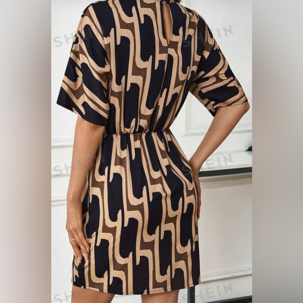 All over print A Line Dress - Picture 2 of 8